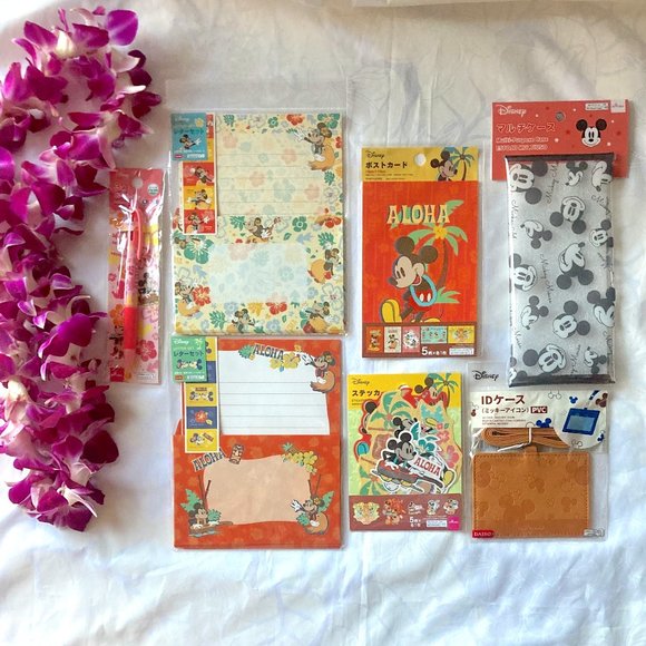 NEW🌟Disney Mickey Mouse Bundle - Picture 1 of 3